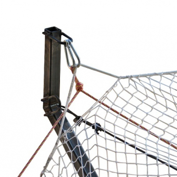 Защитно-улавливающая сетка (ЗУС) комплект кронштейн и 2 опоры с креплением - stroymarket66.ru - Санкт-Петербург